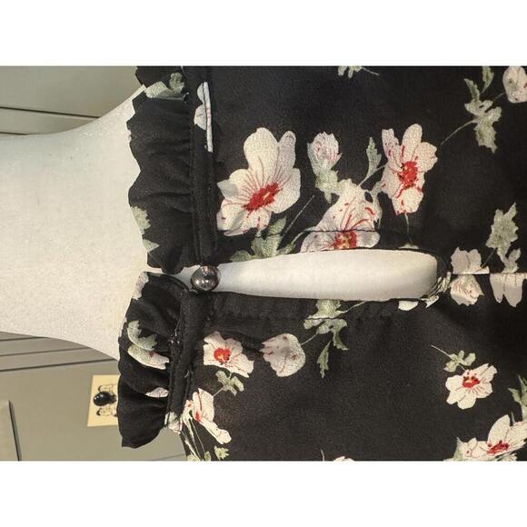 Umgee Floral Top -Sz S - would fit M:) - Picture 5 of 6